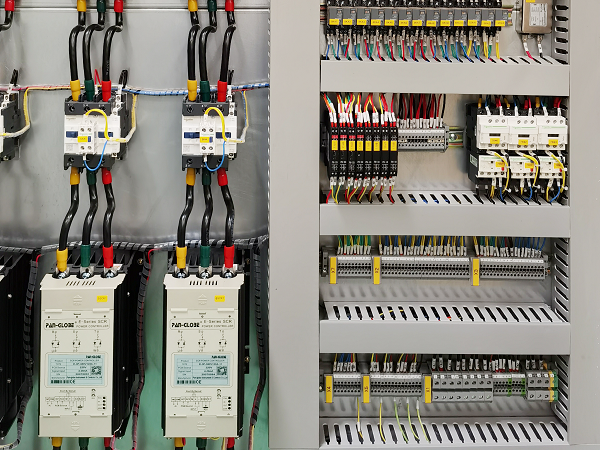 變頻柜細(xì)節(jié)