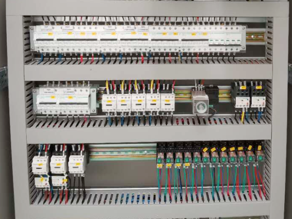 變頻柜細(xì)節(jié)